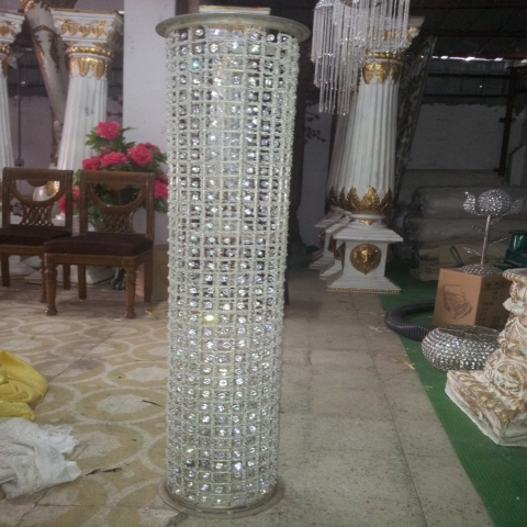 CRYSTAL ROUND PILLAR